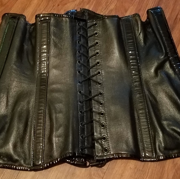 Handmade/Handcrafted Black Leather Corset